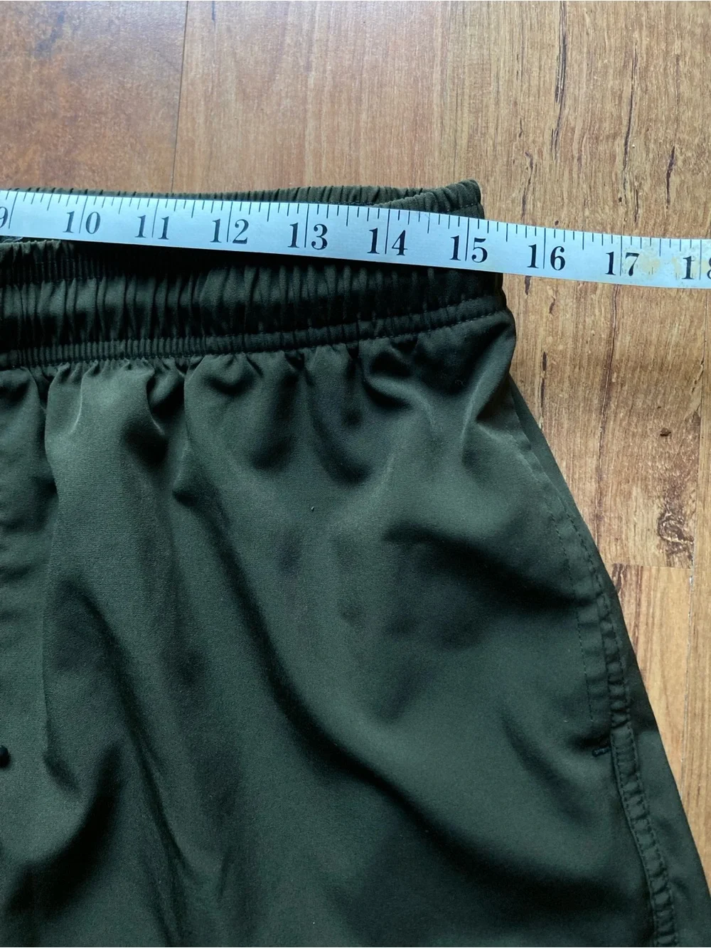 Gymreapers Mens XXL Olive Green Stretch Athletic Shorts Skull Logo 8” Inseam